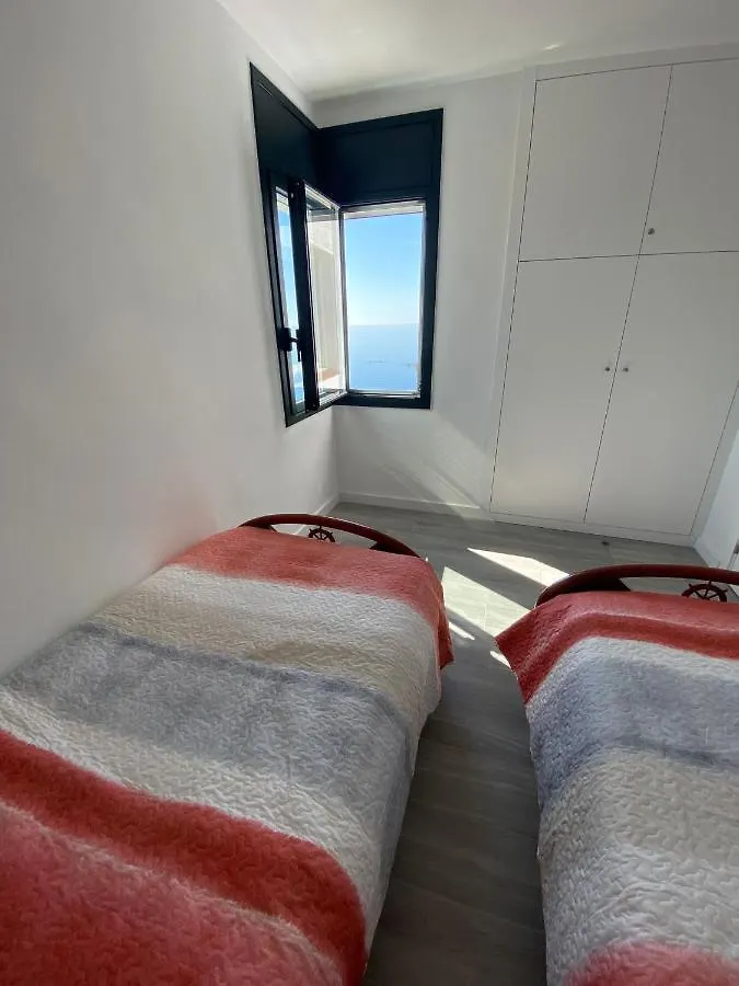 Appartement Vues Mer Proche Plage Roses Apartment