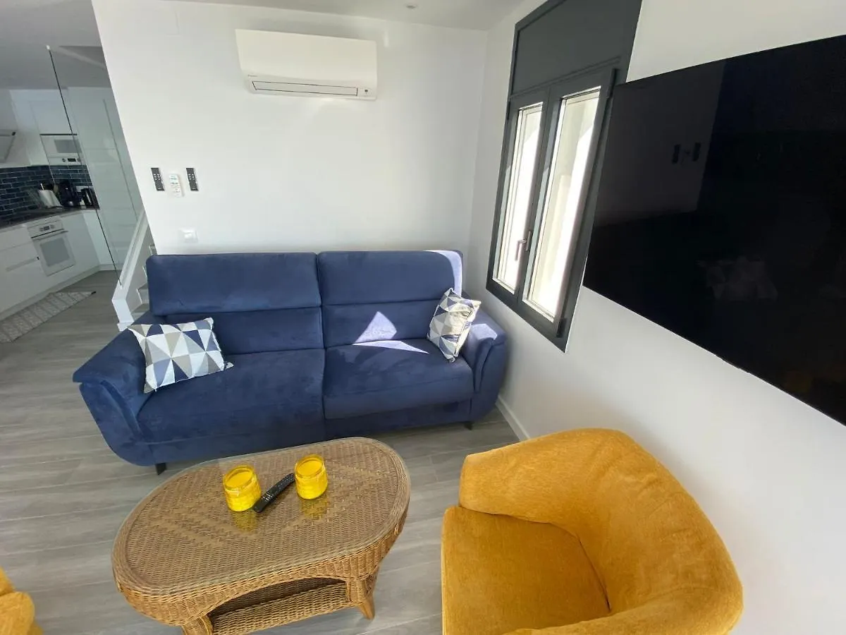 Appartement Vues Mer Proche Plage Roses Apartment